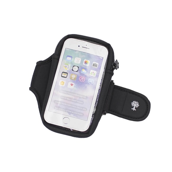 Oak and Reed On the Run Touch Screen Arm Band Black - Fits iPhone 11 and Smaller - Picture 2 of 2